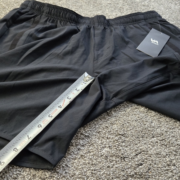 RVCA Yogger Stretch Men's Shorts NEW size medium - Picture 6 of 7